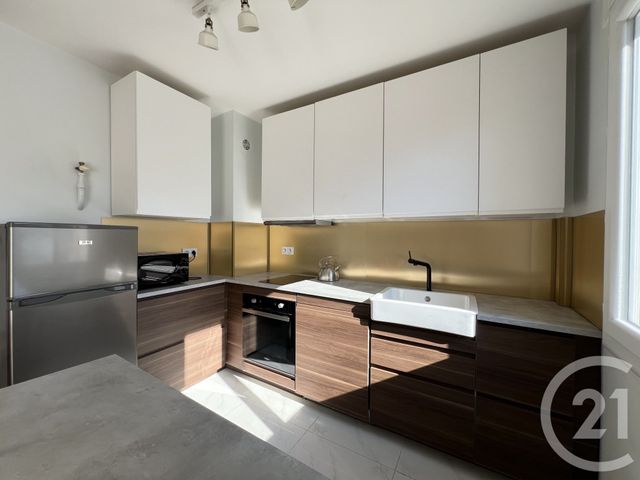 Appartement T3 &agrave; louer - 3 pi&egrave;ces - 65,16 m2 - Grenoble - 38 - RHONE-ALPES