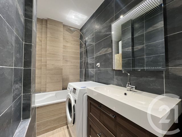 Appartement T3 &agrave; louer - 3 pi&egrave;ces - 65,16 m2 - Grenoble - 38 - RHONE-ALPES