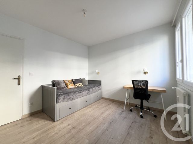 Appartement T3 &agrave; louer - 3 pi&egrave;ces - 65,16 m2 - Grenoble - 38 - RHONE-ALPES