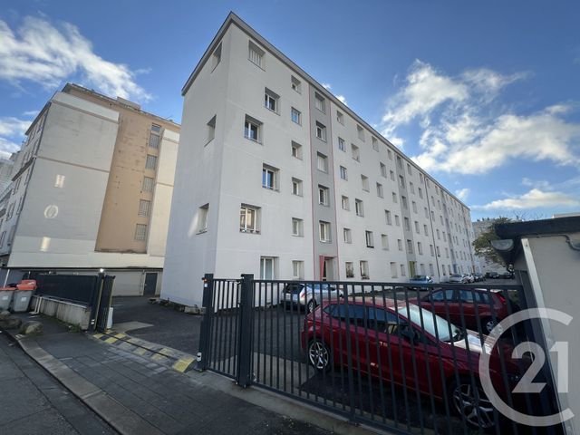 Parking &agrave; louer - 15 m2 - Grenoble - 38 - RHONE-ALPES