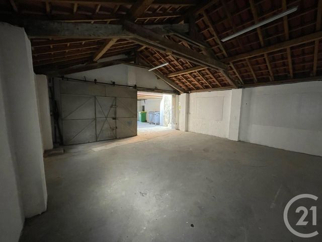 Parking &agrave; louer - 48 m2 - Fontaine - 38 - RHONE-ALPES