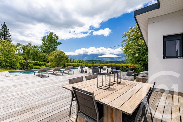 Maison &agrave; vendre - 8 pi&egrave;ces - 247,86 m2 - Vaulnaveys Le Haut - 38 - RHONE-ALPES