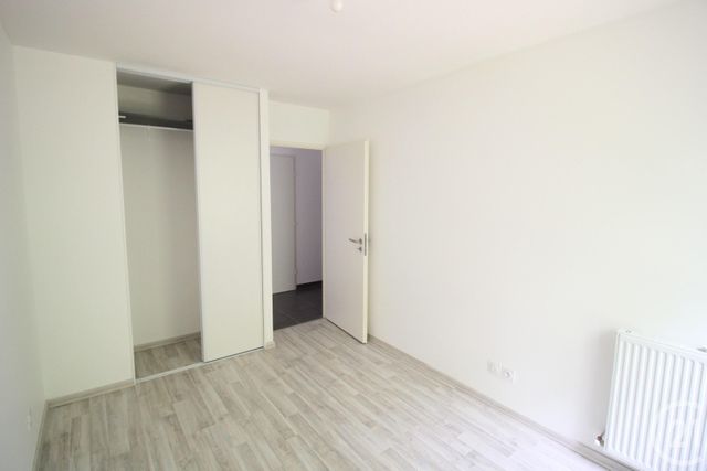 Appartement T3 &agrave; louer - 3 pi&egrave;ces - 67,50 m2 - Sassenage - 38 - RHONE-ALPES