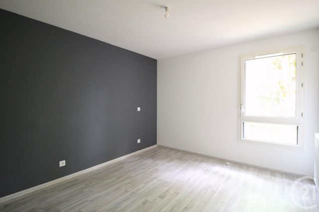 Appartement T3 &agrave; louer - 3 pi&egrave;ces - 67,50 m2 - Sassenage - 38 - RHONE-ALPES