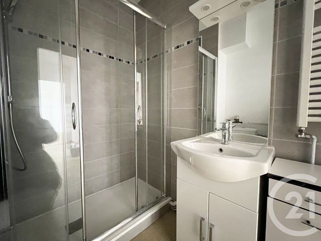 Appartement T2 &agrave; louer - 2 pi&egrave;ces - 42,38 m2 - Sassenage - 38 - RHONE-ALPES