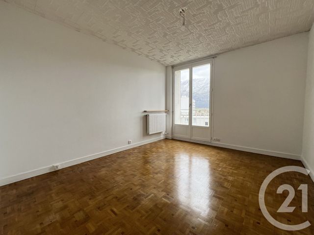 Appartement T2 &agrave; louer - 2 pi&egrave;ces - 42,38 m2 - Sassenage - 38 - RHONE-ALPES