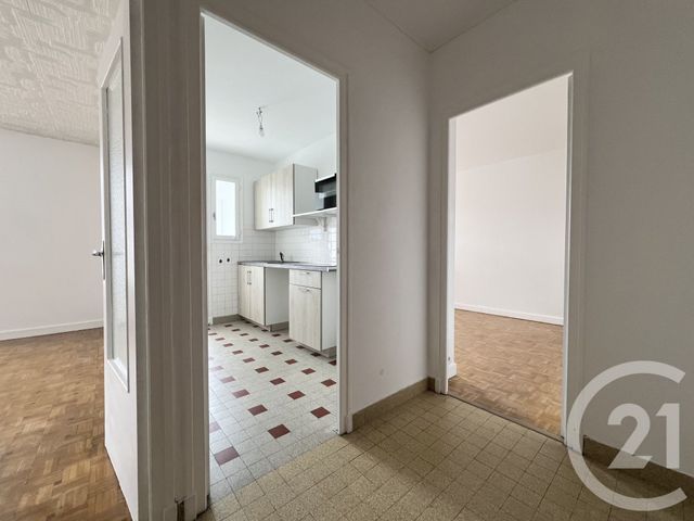 Appartement T2 &agrave; louer - 2 pi&egrave;ces - 42,38 m2 - Sassenage - 38 - RHONE-ALPES