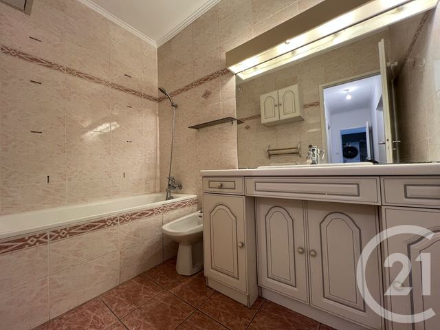 Appartement T4 &agrave; louer - 4 pi&egrave;ces - 103,16 m2 - Grenoble - 38 - RHONE-ALPES