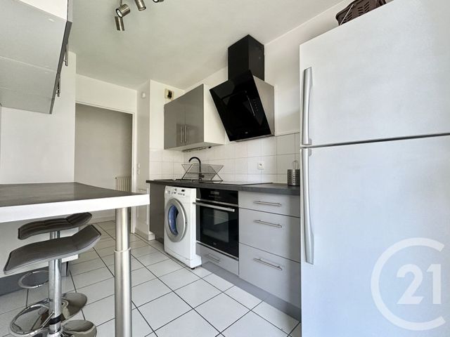 Appartement T2 &agrave; louer - 2 pi&egrave;ces - 48,39 m2 - Grenoble - 38 - RHONE-ALPES