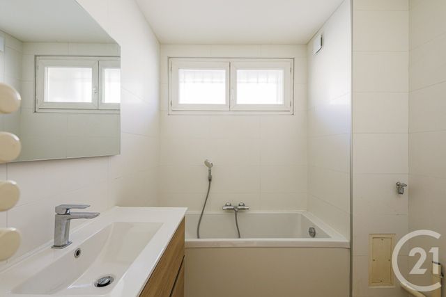 Appartement T5 &agrave; vendre - 5 pi&egrave;ces - 108 m2 - Echirolles - 38 - RHONE-ALPES