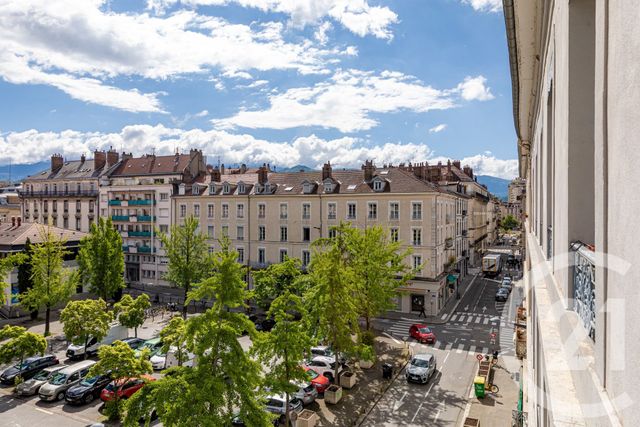 Appartement F4 &agrave; vendre - 4 pi&egrave;ces - 130 m2 - Grenoble - 38 - RHONE-ALPES