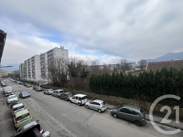 Appartement Studio &agrave; louer - 1 pi&egrave;ce - 13,52 m2 - Grenoble - 38 - RHONE-ALPES