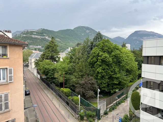 Appartement T3 &agrave; louer - 3 pi&egrave;ces - 71,81 m2 - Grenoble - 38 - RHONE-ALPES