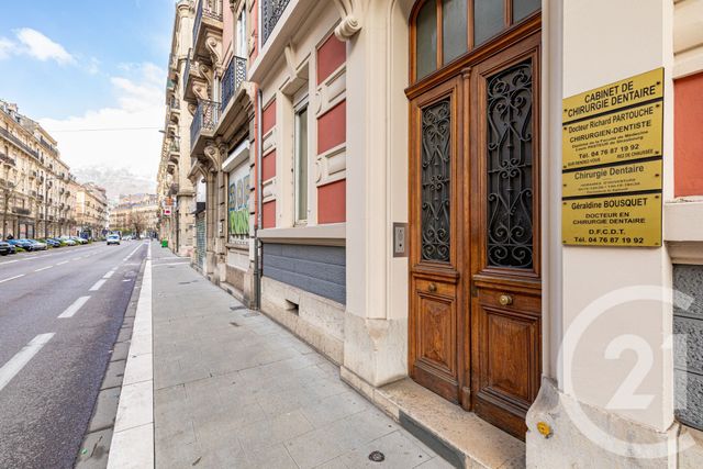 Appartement F2 &agrave; vendre - 2 pi&egrave;ces - 40,21 m2 - Grenoble - 38 - RHONE-ALPES