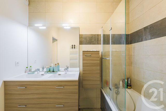 Appartement F3 &agrave; vendre - 3 pi&egrave;ces - 75,67 m2 - Eybens - 38 - RHONE-ALPES