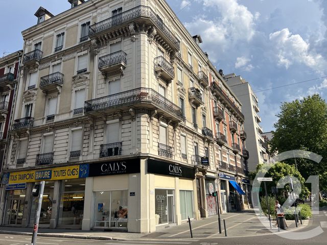Appartement T2 &agrave; louer - 2 pi&egrave;ces - 58,48 m2 - Grenoble - 38 - RHONE-ALPES