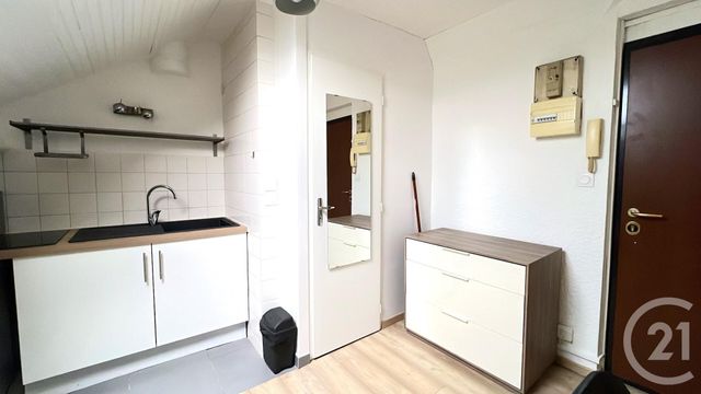 Appartement Studio &agrave; louer - 1 pi&egrave;ce - 9,14 m2 - Grenoble - 38 - RHONE-ALPES