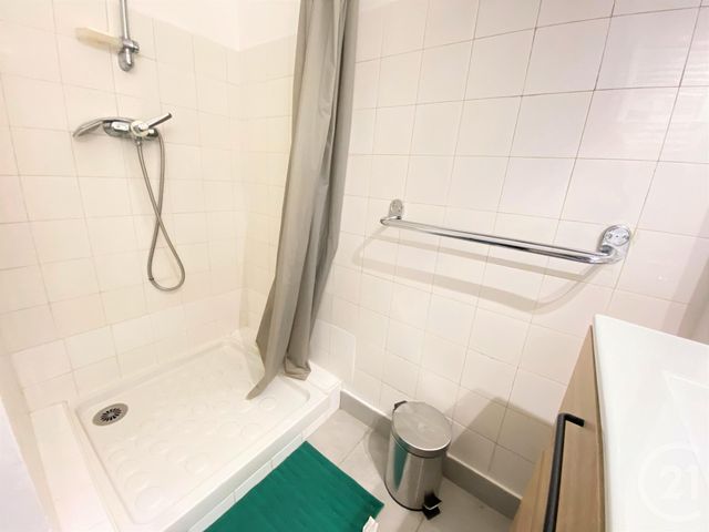 Appartement T4 &agrave; louer - 4 pi&egrave;ces - 60,30 m2 - Grenoble - 38 - RHONE-ALPES