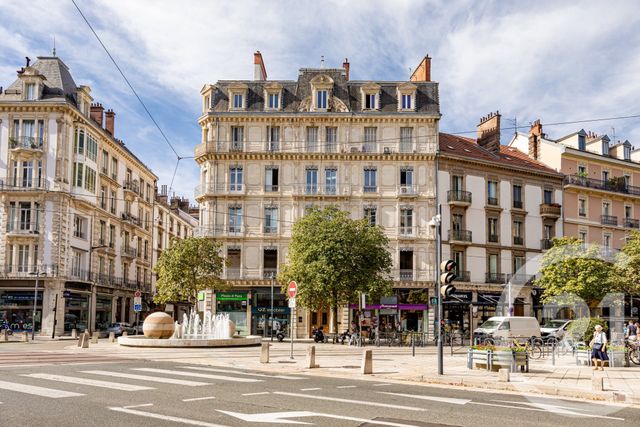 Appartement F2 &agrave; vendre - 2 pi&egrave;ces - 56,92 m2 - Grenoble - 38 - RHONE-ALPES