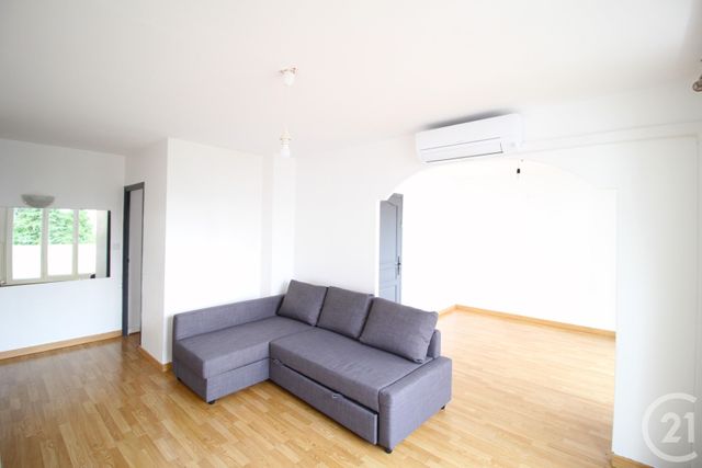 Appartement T3 &agrave; louer - 3 pi&egrave;ces - 66,02 m2 - Le Pont De Claix - 38 - RHONE-ALPES