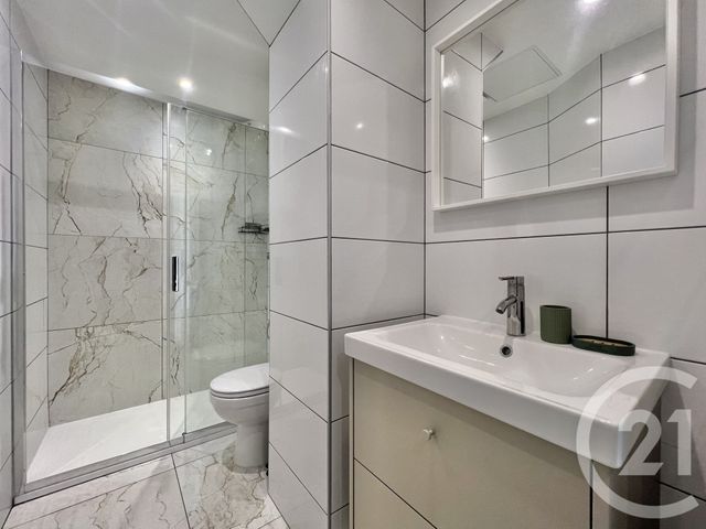 Appartement T2 &agrave; louer - 2 pi&egrave;ces - 26 m2 - Grenoble - 38 - RHONE-ALPES