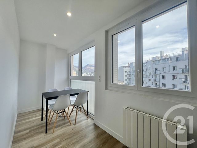 Appartement T2 &agrave; louer - 2 pi&egrave;ces - 26 m2 - Grenoble - 38 - RHONE-ALPES