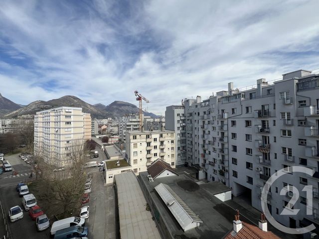 Appartement T2 &agrave; louer - 2 pi&egrave;ces - 26 m2 - Grenoble - 38 - RHONE-ALPES