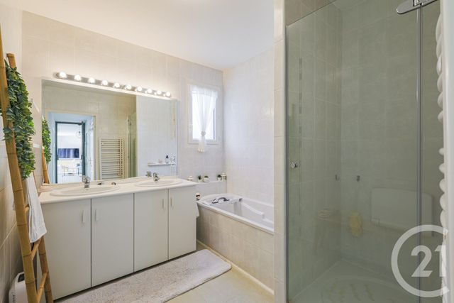 Appartement T4 &agrave; vendre - 4 pi&egrave;ces - 88 m2 - Seyssins - 38 - RHONE-ALPES