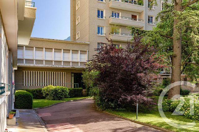 Immeuble &agrave; vendre - 884,28 m2 - Grenoble - 38 - RHONE-ALPES