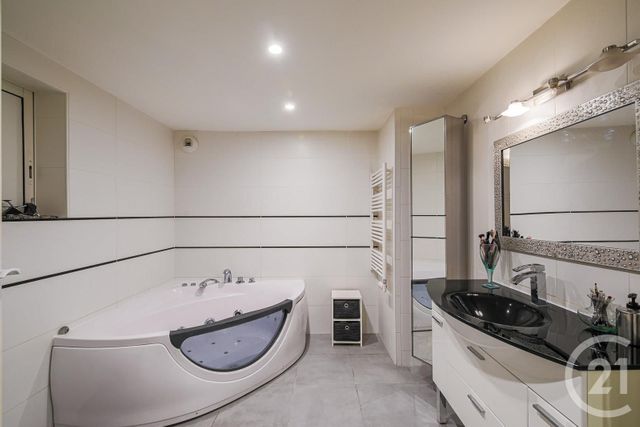 Appartement &agrave; vendre - 4 pi&egrave;ces - 132,32 m2 - Grenoble - 38 - RHONE-ALPES