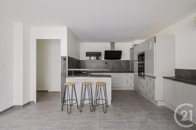 Appartement F3 &agrave; vendre - 4 pi&egrave;ces - 81,58 m2 - Grenoble - 38 - RHONE-ALPES