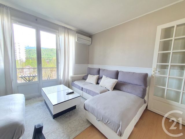 Appartement T3 &agrave; louer - 3 pi&egrave;ces - 65,09 m2 - St Martin D Heres - 38 - RHONE-ALPES