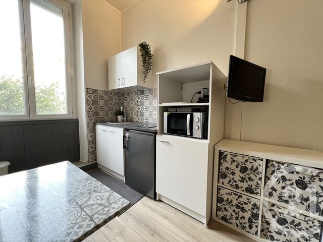 Appartement Studio &agrave; louer - 1 pi&egrave;ce - 15,32 m2 - Grenoble - 38 - RHONE-ALPES
