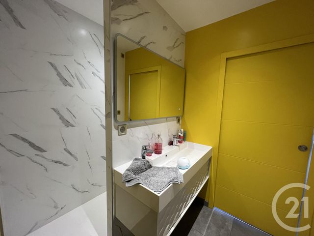Appartement T4 &agrave; louer - 4 pi&egrave;ces - 103,23 m2 - La Tronche - 38 - RHONE-ALPES