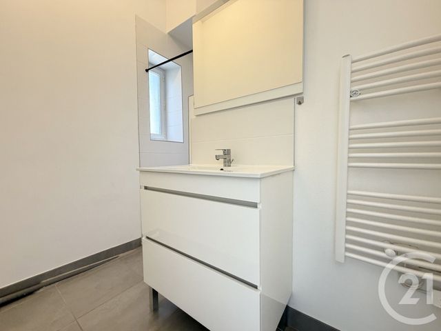 Appartement T2 &agrave; louer - 2 pi&egrave;ces - 68,21 m2 - Grenoble - 38 - RHONE-ALPES