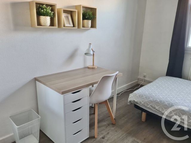 Appartement T5 &agrave; louer - 5 pi&egrave;ces - 82 m2 - St Martin D Heres - 38 - RHONE-ALPES