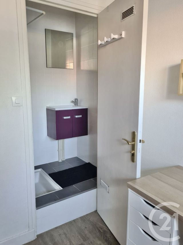 Appartement T5 &agrave; louer - 5 pi&egrave;ces - 82 m2 - St Martin D Heres - 38 - RHONE-ALPES