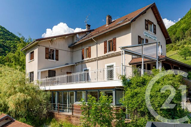 Local commercial à louer - 280.0 m2 - 38 - Isere