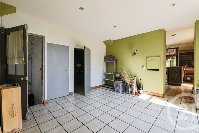 Local commercial à louer - 280.0 m2 - 38 - Isere