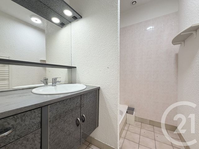 Appartement T2 &agrave; louer - 2 pi&egrave;ces - 52,69 m2 - Noyarey - 38 - RHONE-ALPES