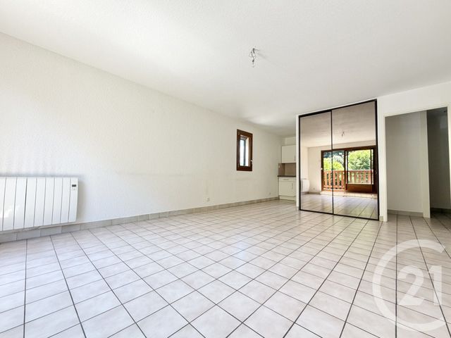 Appartement T2 &agrave; louer - 2 pi&egrave;ces - 52,69 m2 - Noyarey - 38 - RHONE-ALPES