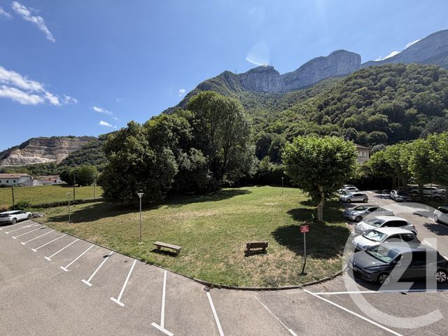 Appartement T2 &agrave; louer - 2 pi&egrave;ces - 52,69 m2 - Noyarey - 38 - RHONE-ALPES