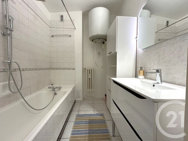 Appartement T3 &agrave; louer - 3 pi&egrave;ces - 82,52 m2 - Grenoble - 38 - RHONE-ALPES
