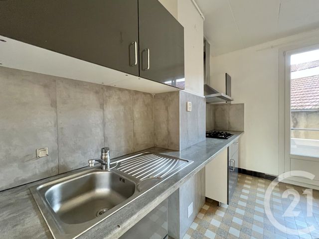 Appartement T3 &agrave; louer - 3 pi&egrave;ces - 79,38 m2 - Grenoble - 38 - RHONE-ALPES