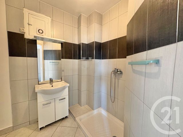 Appartement T3 &agrave; louer - 3 pi&egrave;ces - 79,38 m2 - Grenoble - 38 - RHONE-ALPES