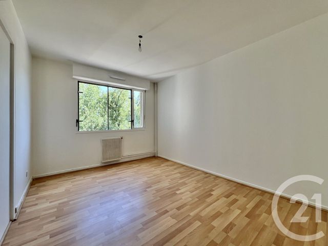 Appartement T3 &agrave; louer - 3 pi&egrave;ces - 85,15 m2 - Grenoble - 38 - RHONE-ALPES