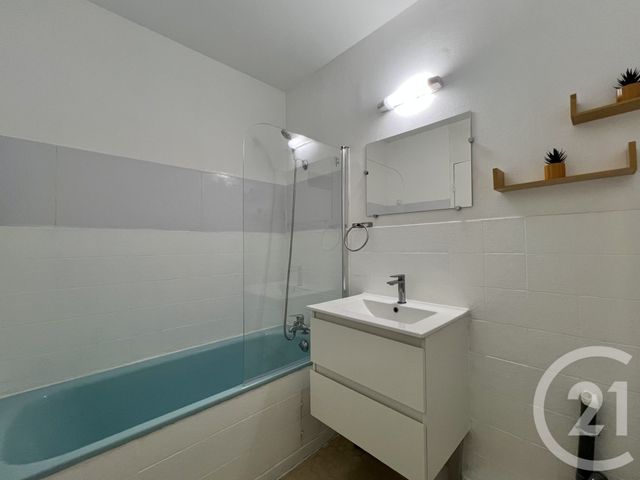 Appartement T3 &agrave; louer - 3 pi&egrave;ces - 85,15 m2 - Grenoble - 38 - RHONE-ALPES