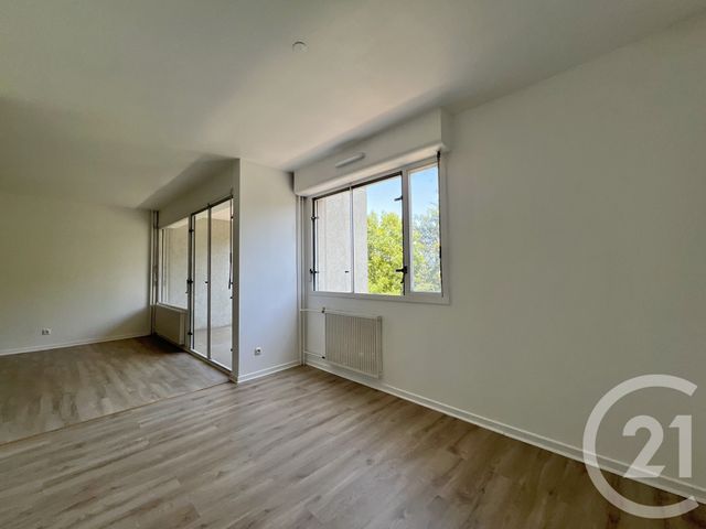 Appartement T3 &agrave; louer - 3 pi&egrave;ces - 85,15 m2 - Grenoble - 38 - RHONE-ALPES