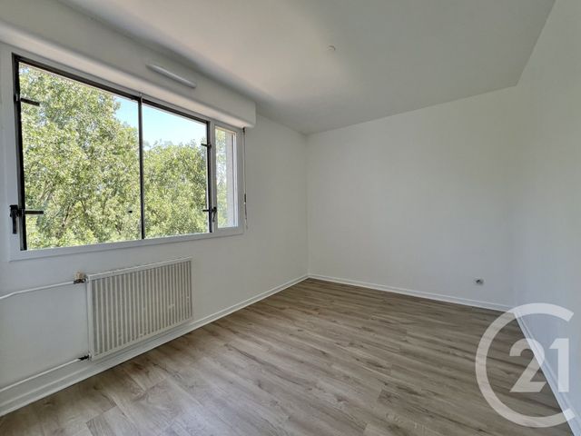 Appartement T3 &agrave; louer - 3 pi&egrave;ces - 85,15 m2 - Grenoble - 38 - RHONE-ALPES