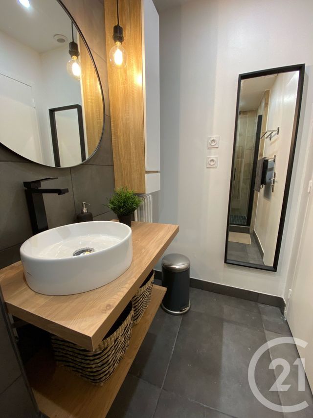 Appartement T3 &agrave; louer - 4 pi&egrave;ces - 64,94 m2 - Grenoble - 38 - RHONE-ALPES